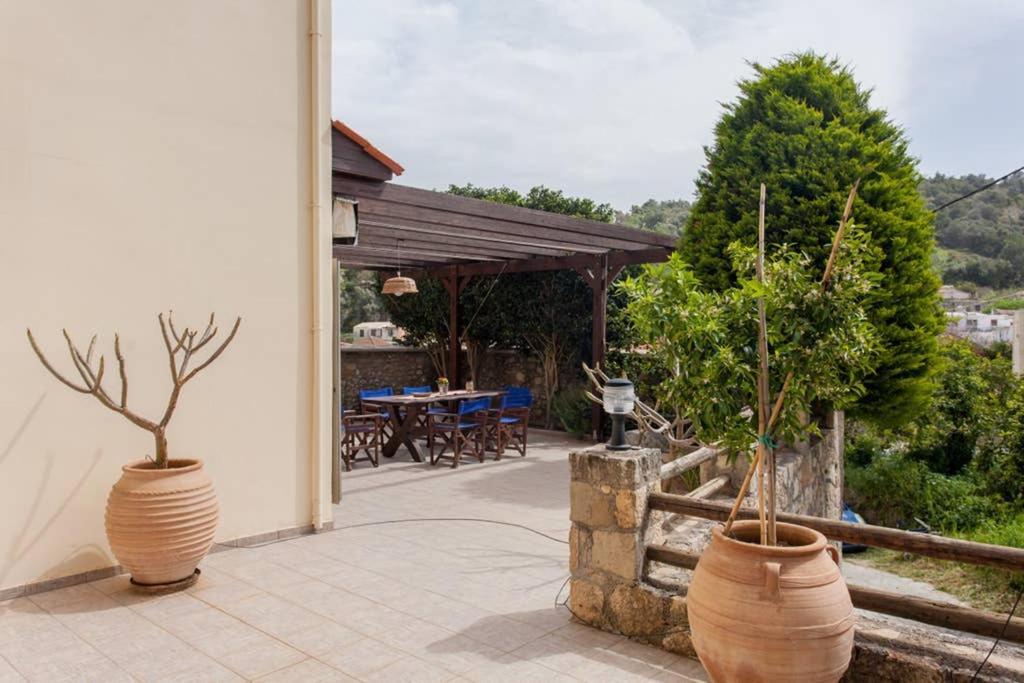 Nikolis Vacation House Vríszesz Kültér fotó