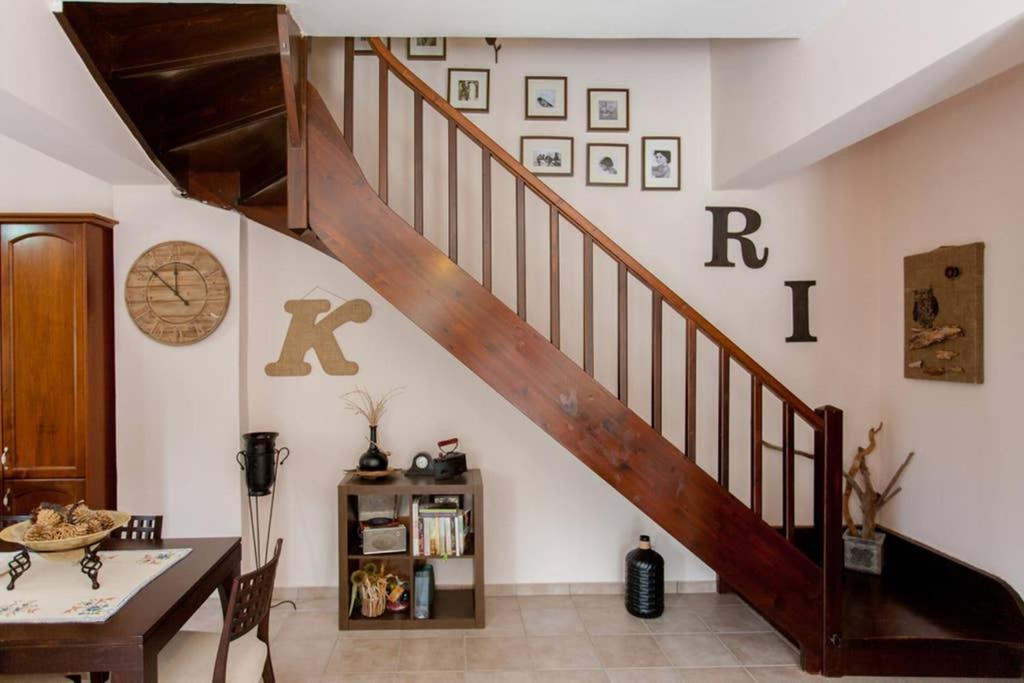 Nikolis Vacation House Vríszesz Kültér fotó