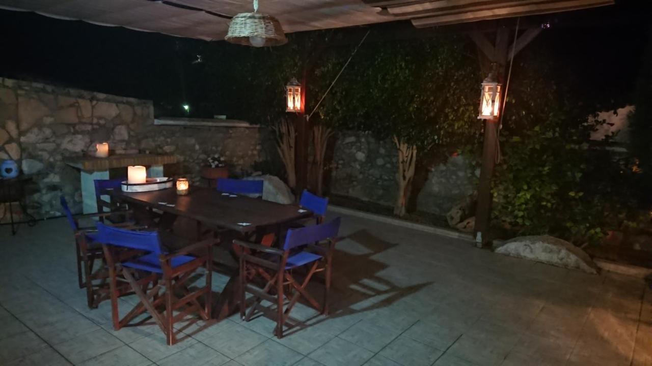 Nikolis Vacation House Vríszesz Kültér fotó