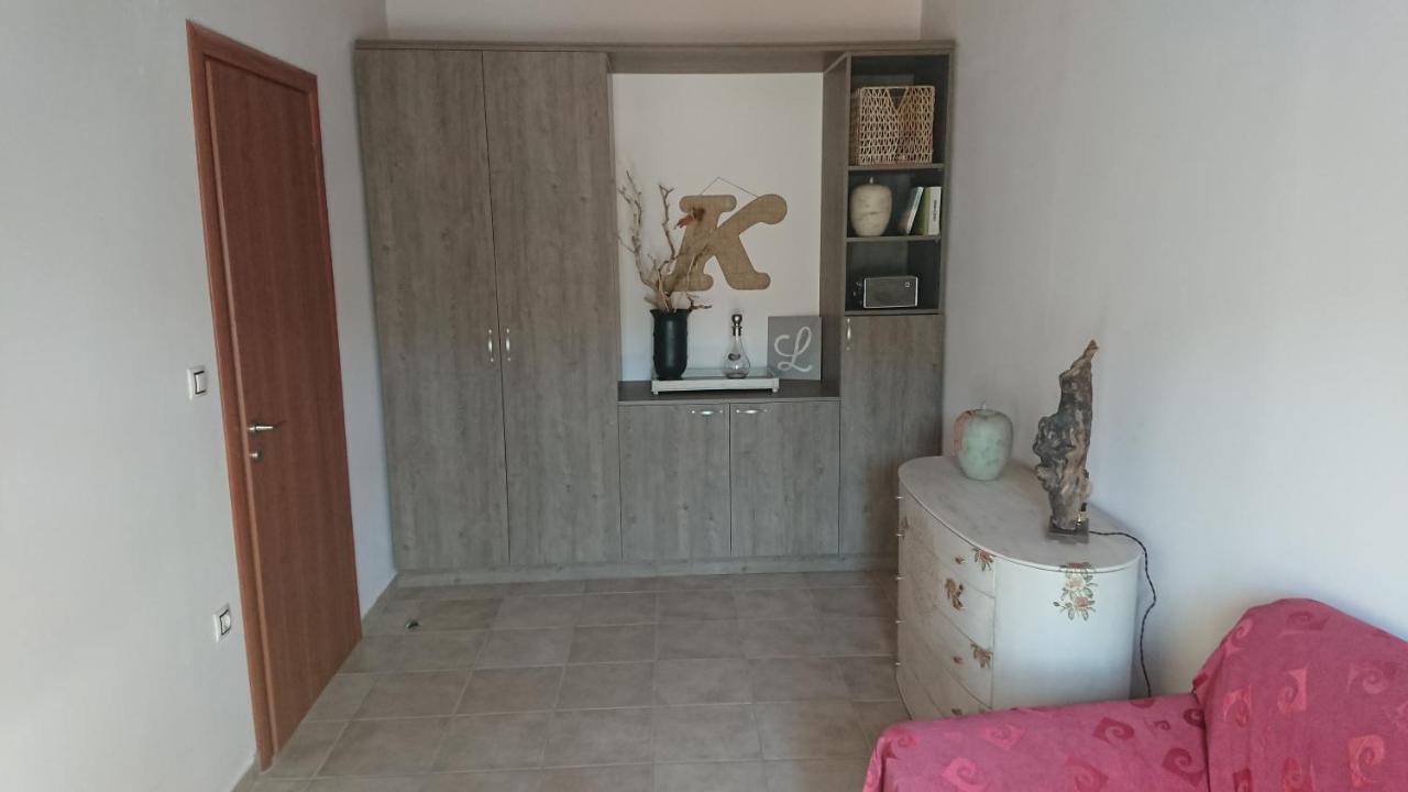 Nikolis Vacation House Vríszesz Kültér fotó