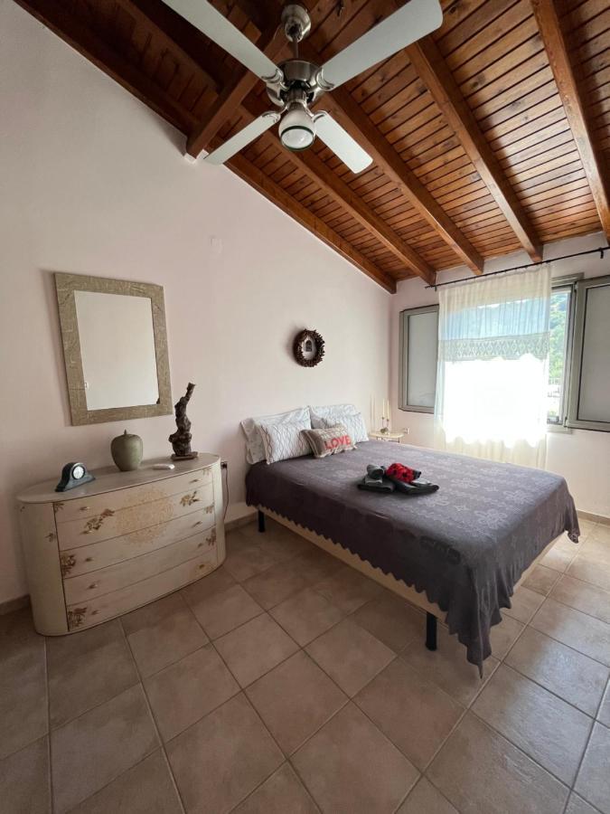 Nikolis Vacation House Vríszesz Kültér fotó